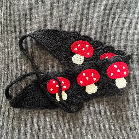Crochet🧶 mushroom headband - Picture 3 of 5